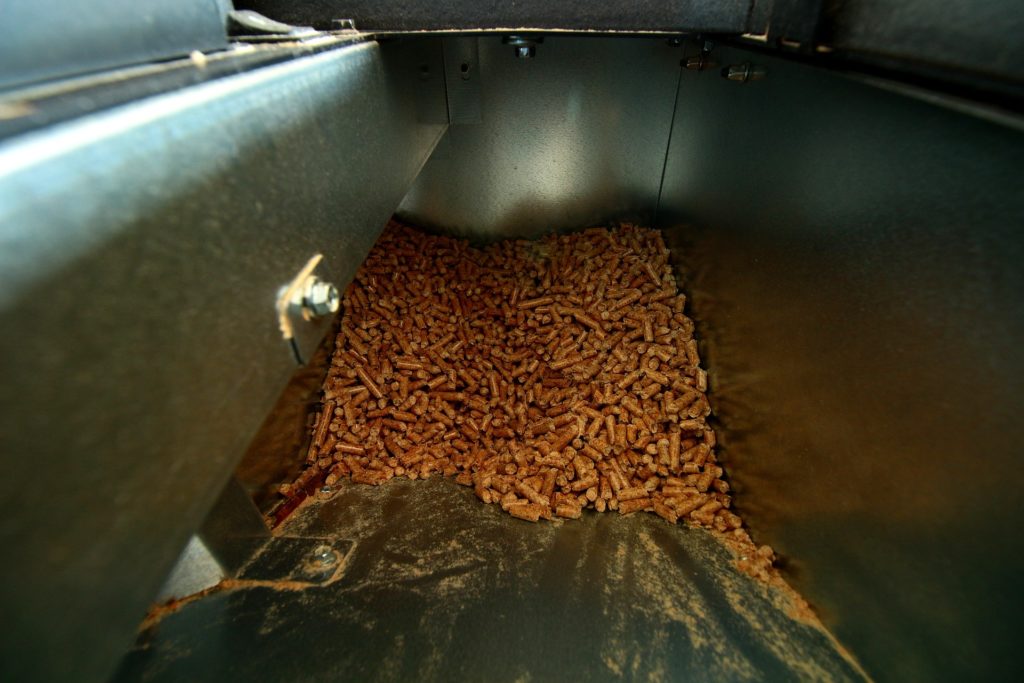 wood-pellet-ga7b879d9d_1920